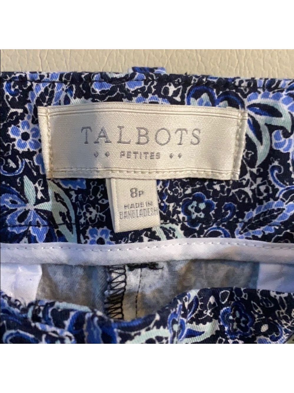 TALBOTS PETITE BERMUDA SHORTS G12 - Picture 2 of 4
